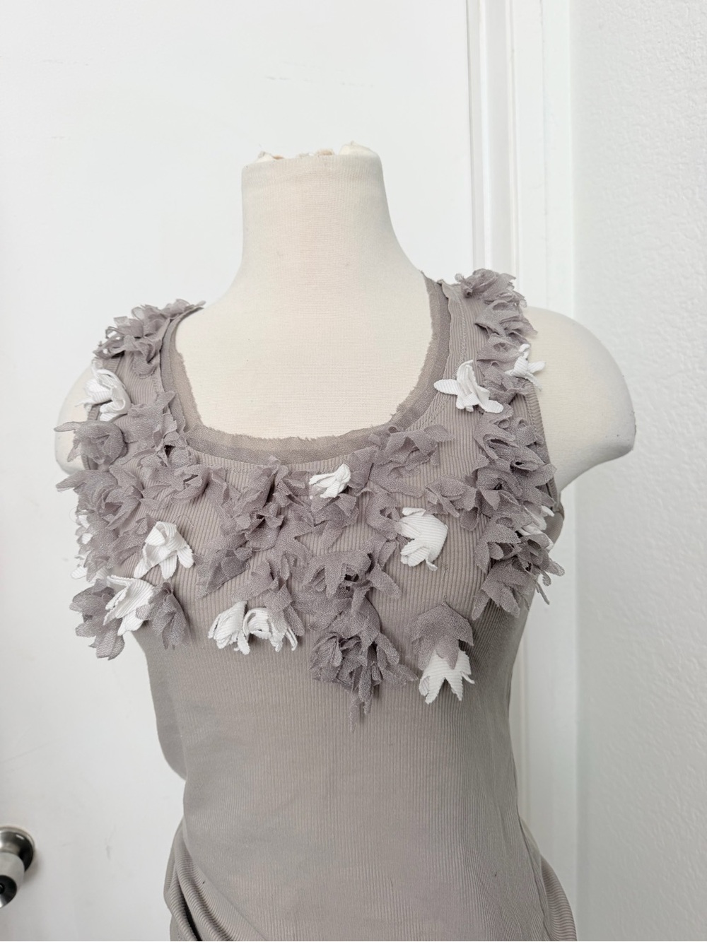 INC International Concepts Taupe Floral Appliqué Tank Top - Picture 2 of 6